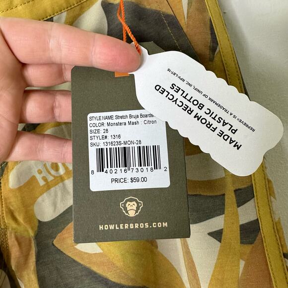 Howler Brothers Bruja Board Shorts Men's 28 Swim Trunks Monstera Mash NWT - Picture 4 of 5